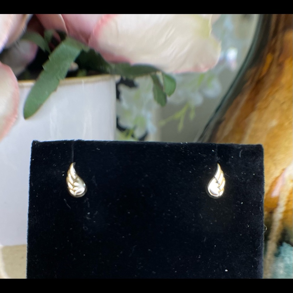 14K Gold Earrings- Angel Wings